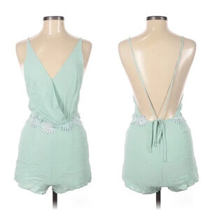 Maddy K Mint Flower‎ Open Back Romper Size Small